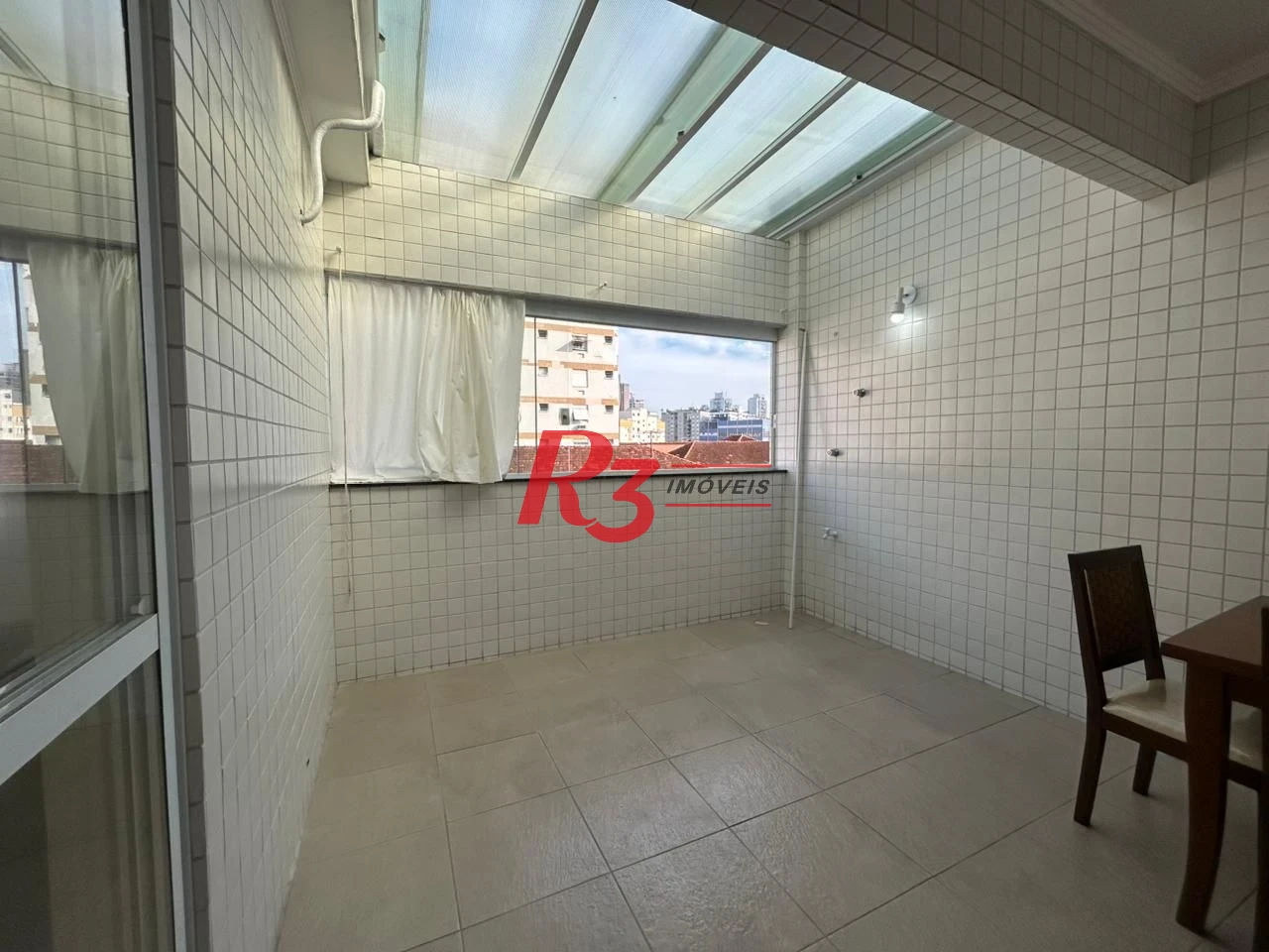 CASA 3 DORMITÓRIOS EM SANTOS