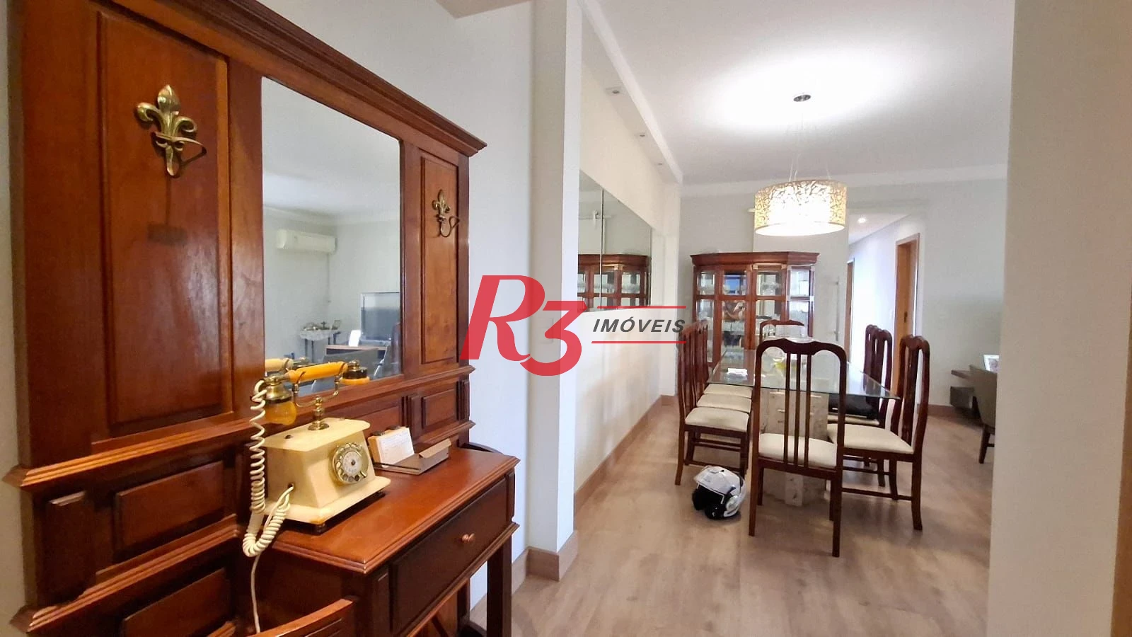 Apartamento com 3 dormitórios à venda, 150 m² por R$ 1.280.000,00 - Gonzaga - Santos/SP