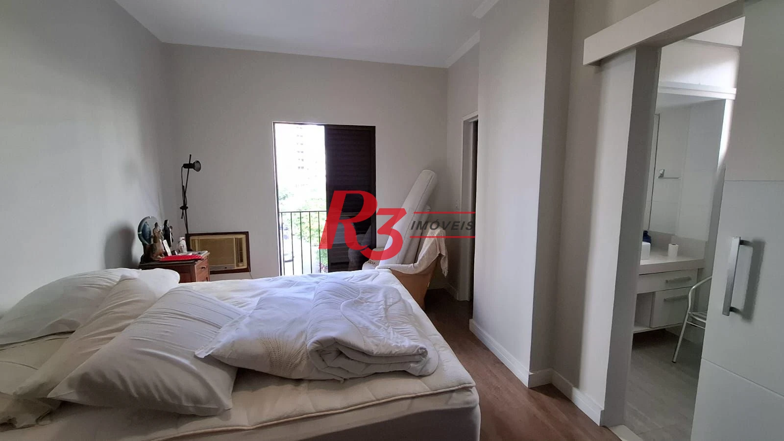 Apartamento com 3 dormitórios à venda, 150 m² por R$ 1.280.000,00 - Gonzaga - Santos/SP