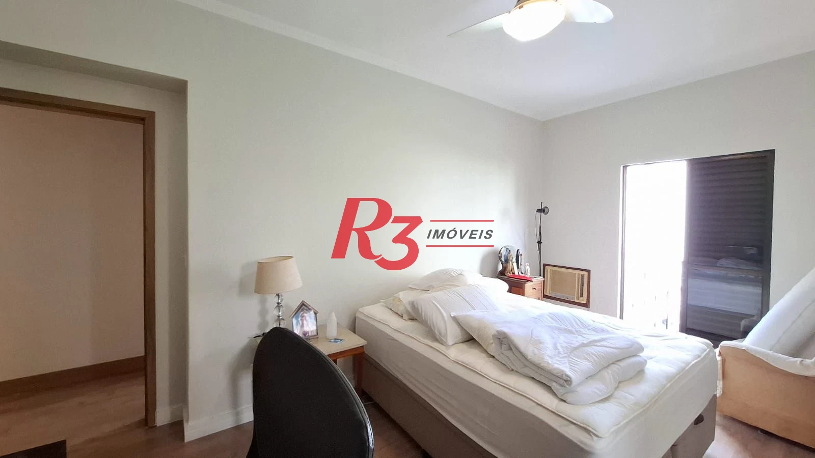 Apartamento com 3 dormitórios à venda, 150 m² por R$ 1.280.000,00 - Gonzaga - Santos/SP