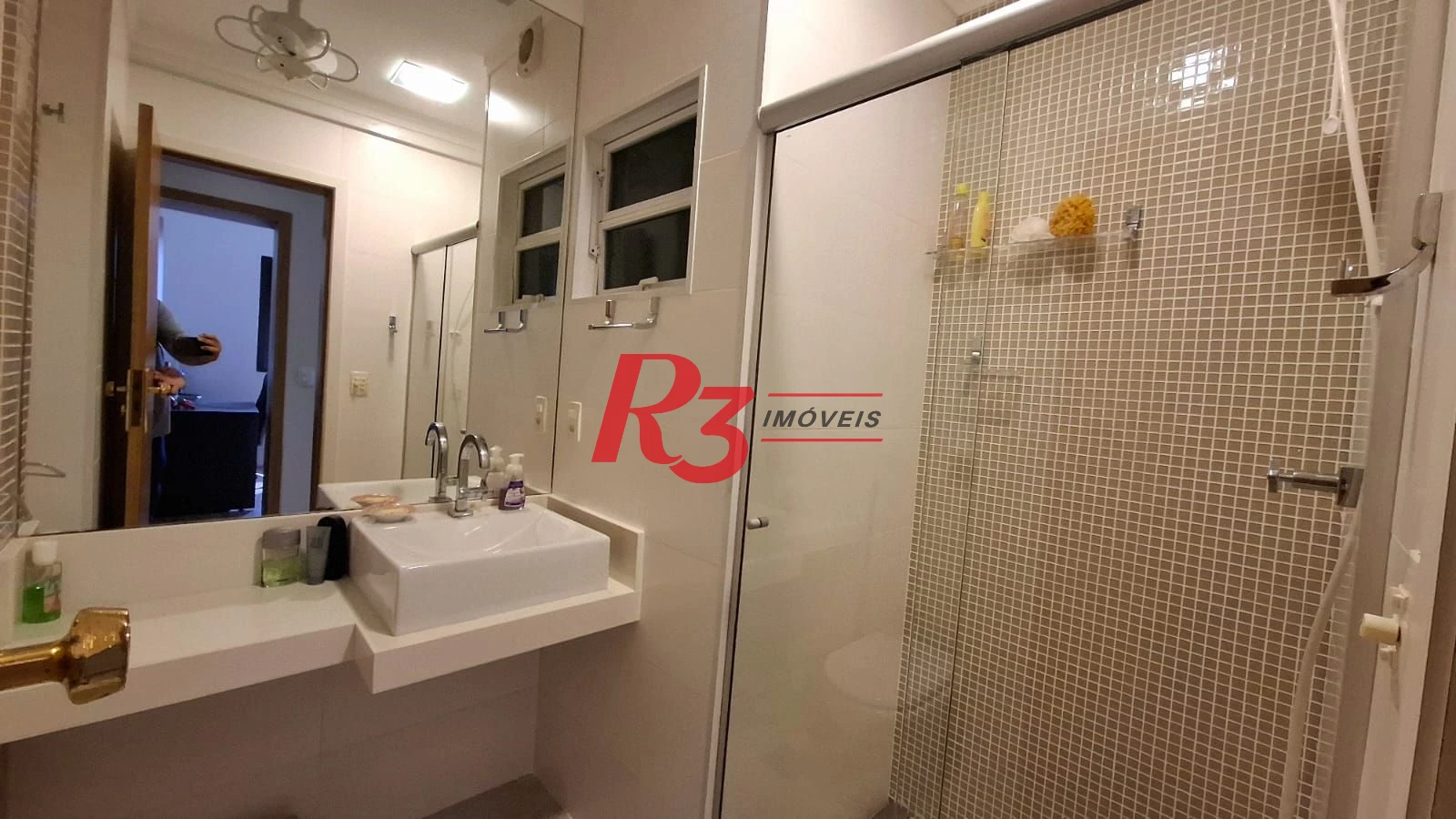 Apartamento com 3 dormitórios à venda, 150 m² por R$ 1.280.000,00 - Gonzaga - Santos/SP