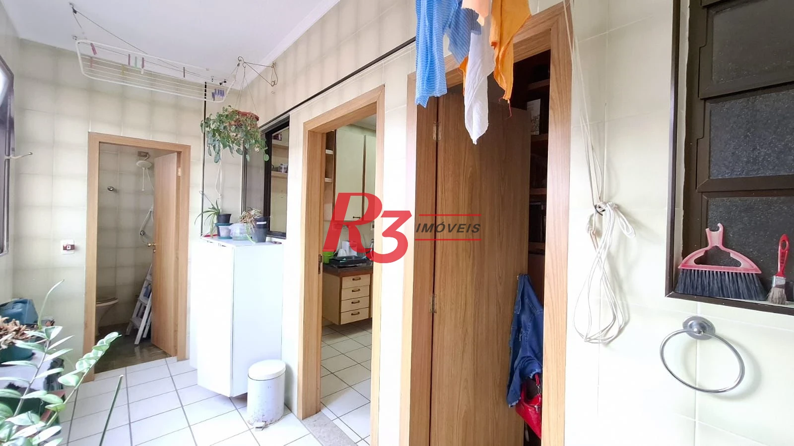 Apartamento com 3 dormitórios à venda, 150 m² por R$ 1.280.000,00 - Gonzaga - Santos/SP