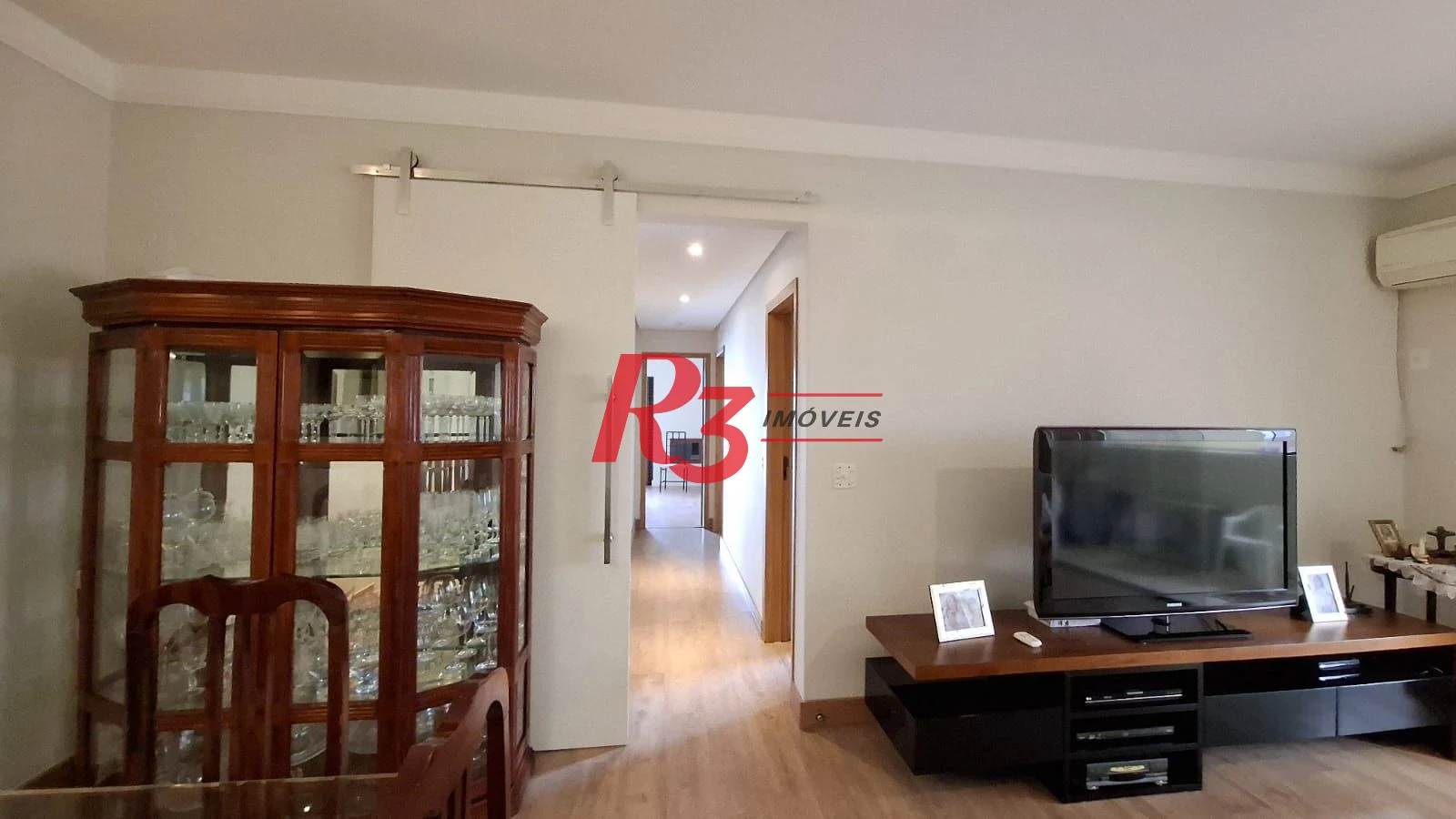 Apartamento com 3 dormitórios à venda, 150 m² por R$ 1.280.000,00 - Gonzaga - Santos/SP