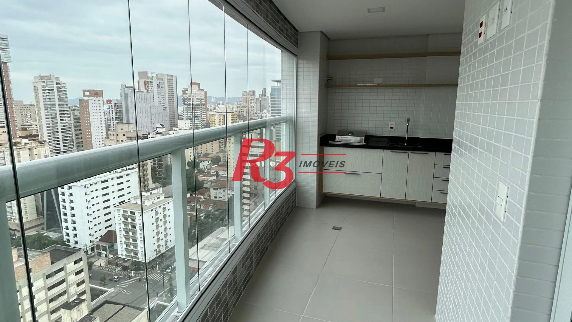 Apartamento com 2 dormitórios para alugar, 65 m² por R$ 8.000,00/mês - Vila Rica - Santos/SP