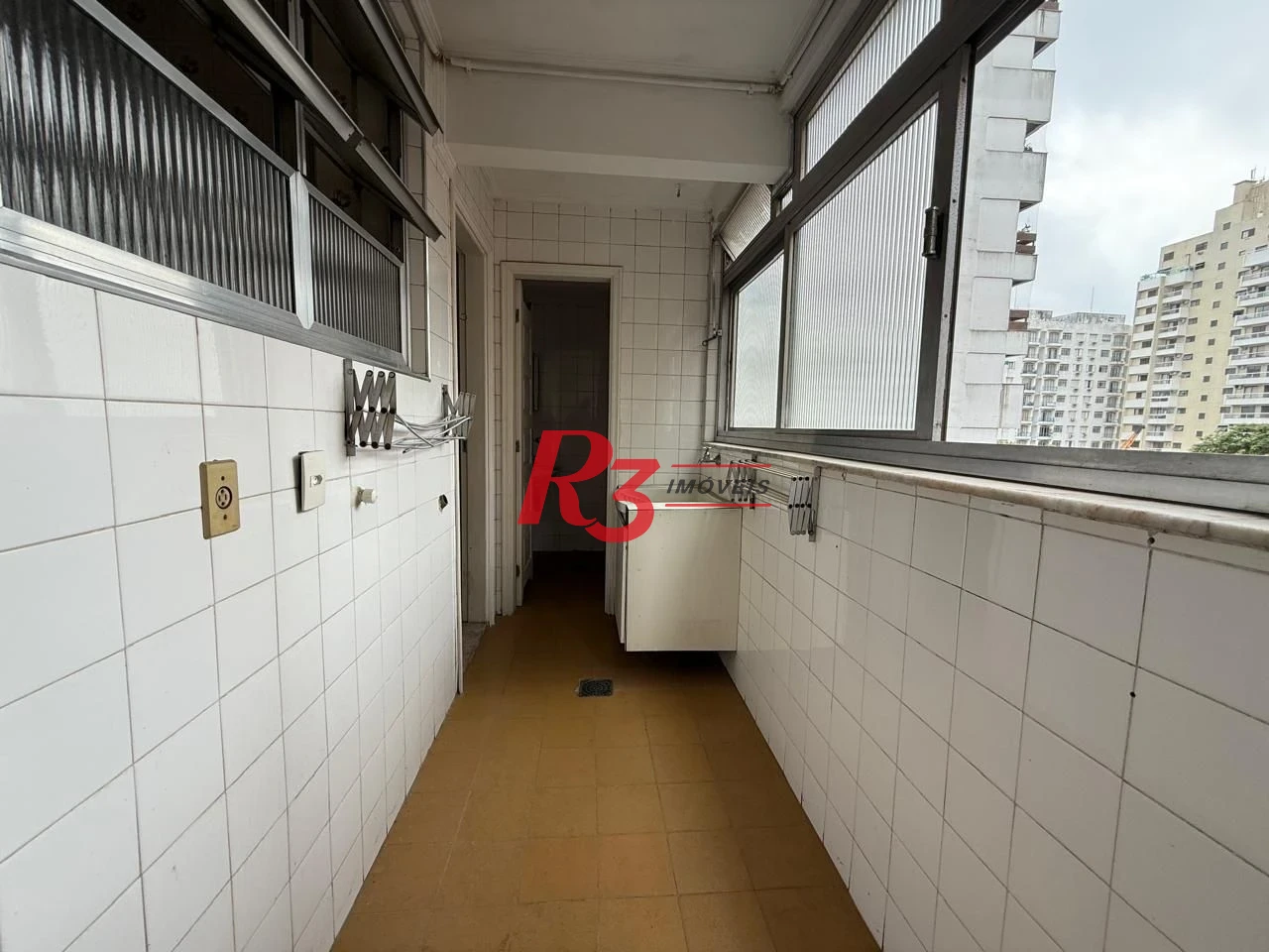 Apartamento com 3 dormitórios à venda, 126 m² por R$ 850.000,00 - Boqueirão - Santos/SP