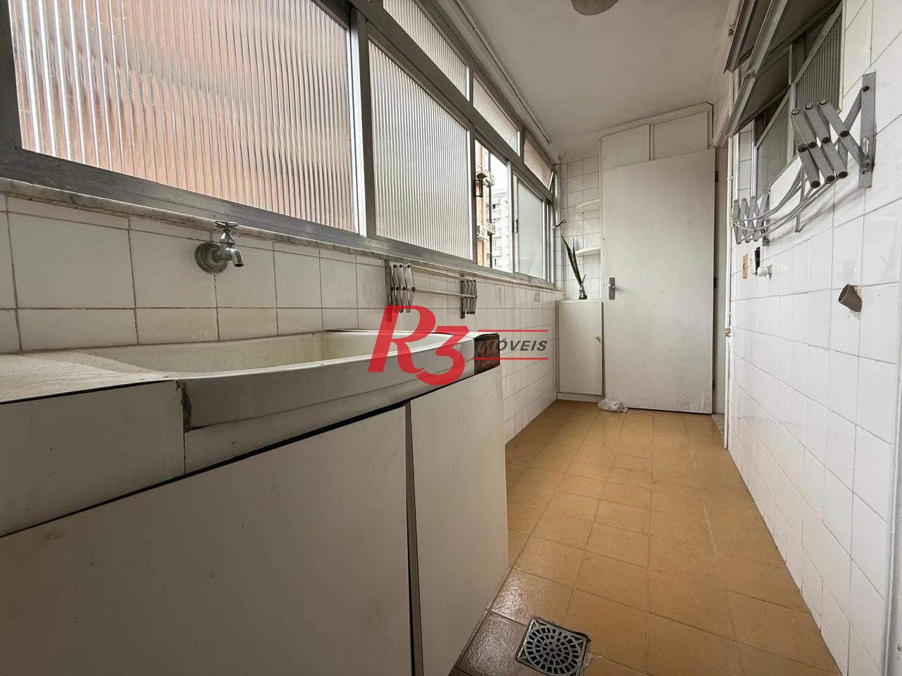 Apartamento com 3 dormitórios à venda, 126 m² por R$ 850.000,00 - Boqueirão - Santos/SP