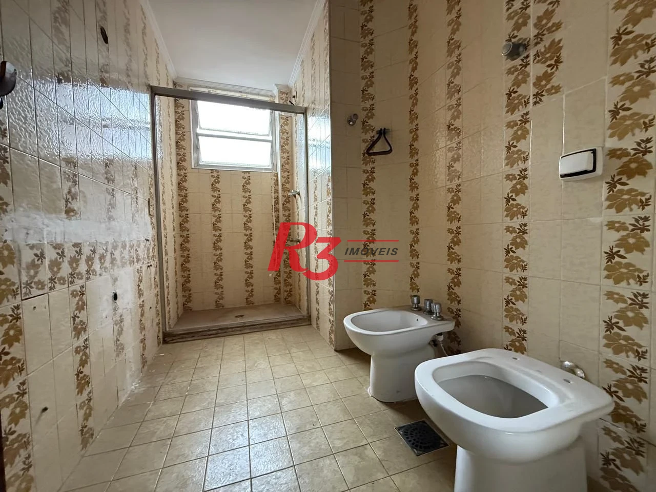 Apartamento com 3 dormitórios à venda, 126 m² por R$ 850.000,00 - Boqueirão - Santos/SP