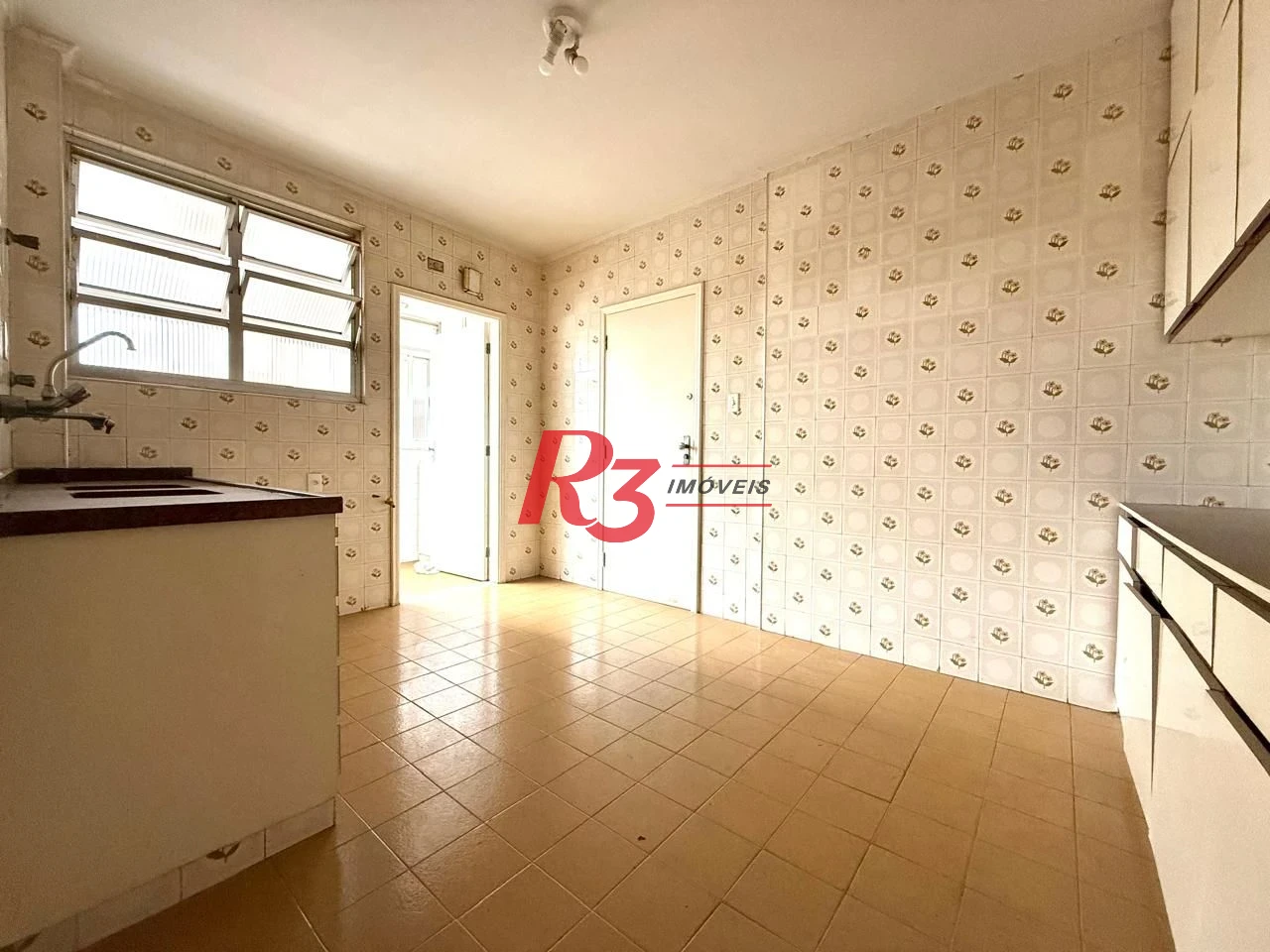 Apartamento com 3 dormitórios à venda, 126 m² por R$ 850.000,00 - Boqueirão - Santos/SP