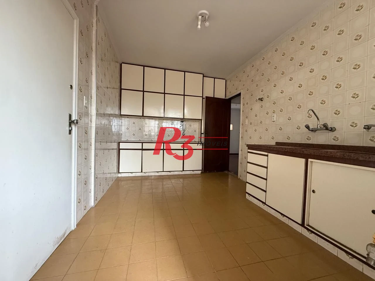 Apartamento com 3 dormitórios à venda, 126 m² por R$ 850.000,00 - Boqueirão - Santos/SP