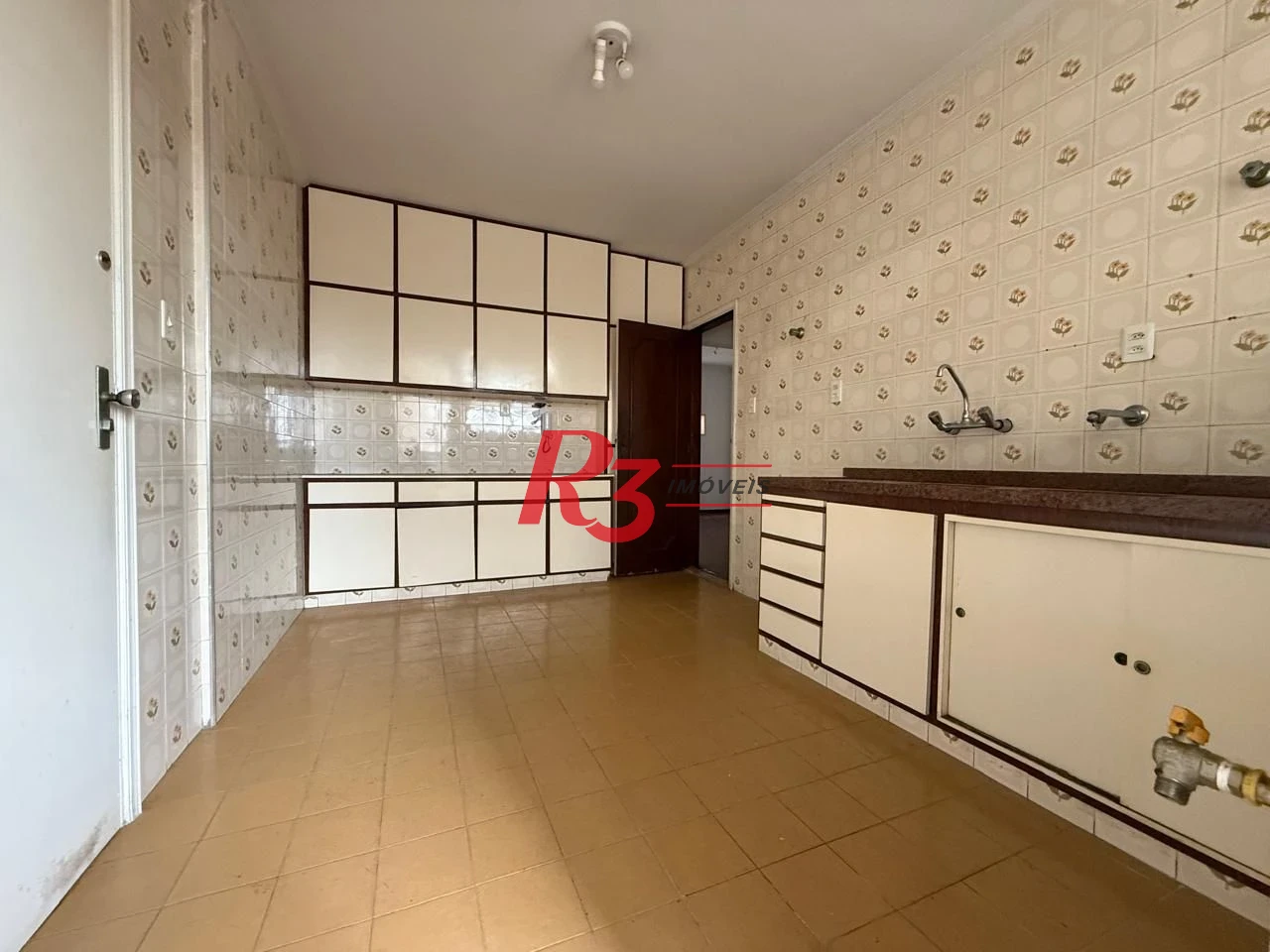 Apartamento com 3 dormitórios à venda, 126 m² por R$ 850.000,00 - Boqueirão - Santos/SP