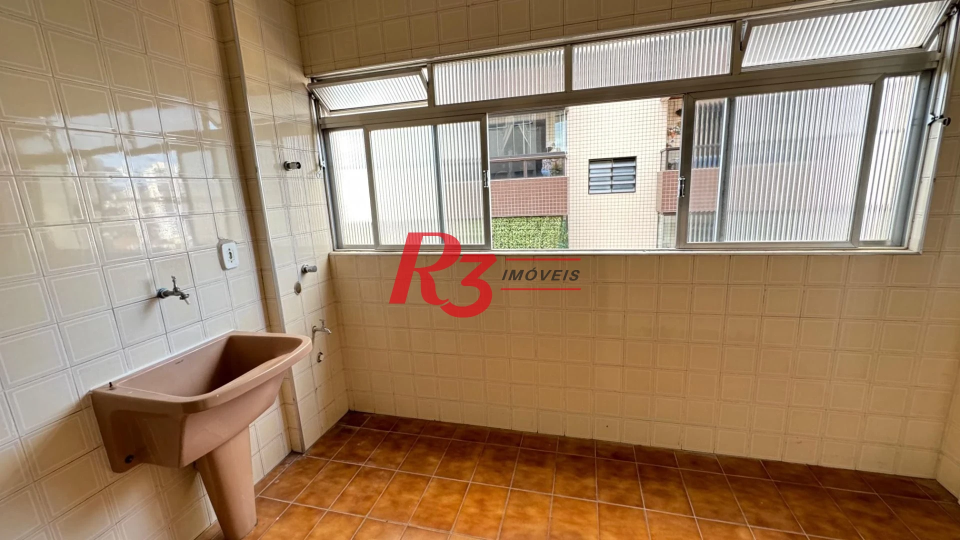Apartamento com 3 dormitórios para alugar, 112 m² por R$ 4.250,00/mês - Embaré - Santos/SP