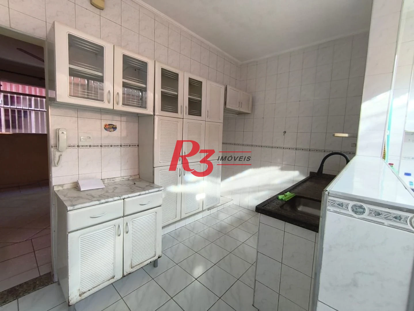 Apartamento com 2 dormitórios à venda, 65 m² por R$ 300.000,00 - Macuco - Santos/SP