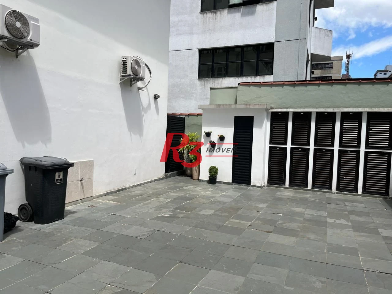Kitnet com 1 dormitório para alugar, 40 m² por R$ 3.000,00/mês - Boqueirão - Santos/SP