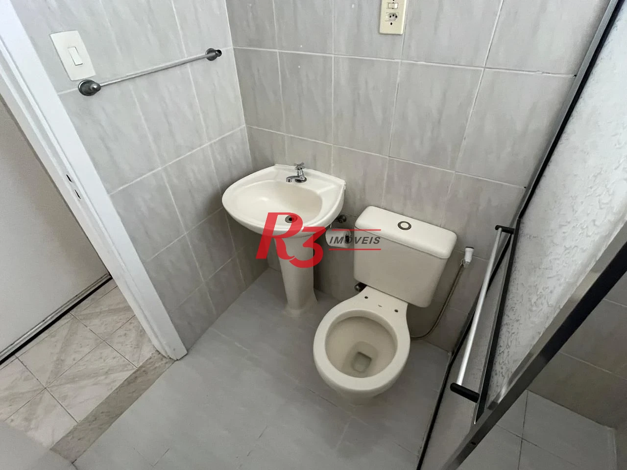 Kitnet com 1 dormitório para alugar, 40 m² por R$ 3.000,00/mês - Boqueirão - Santos/SP
