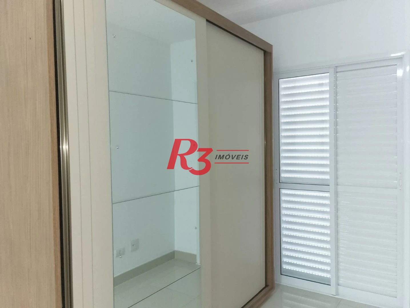 Apartamento com 2 dormitórios para alugar, 59 m² por R$ 4.400,00/mês - Vila Matias - Santos/SP