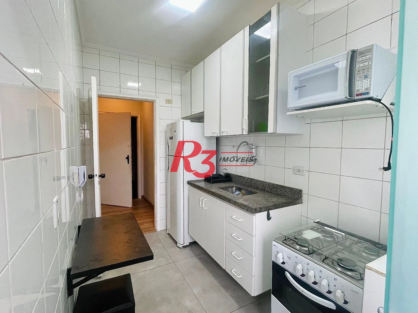 Apartamento com 1 dormitório para alugar, 51 m² por R$ 3.200,00/mês - Vila Matias - Santos/SP