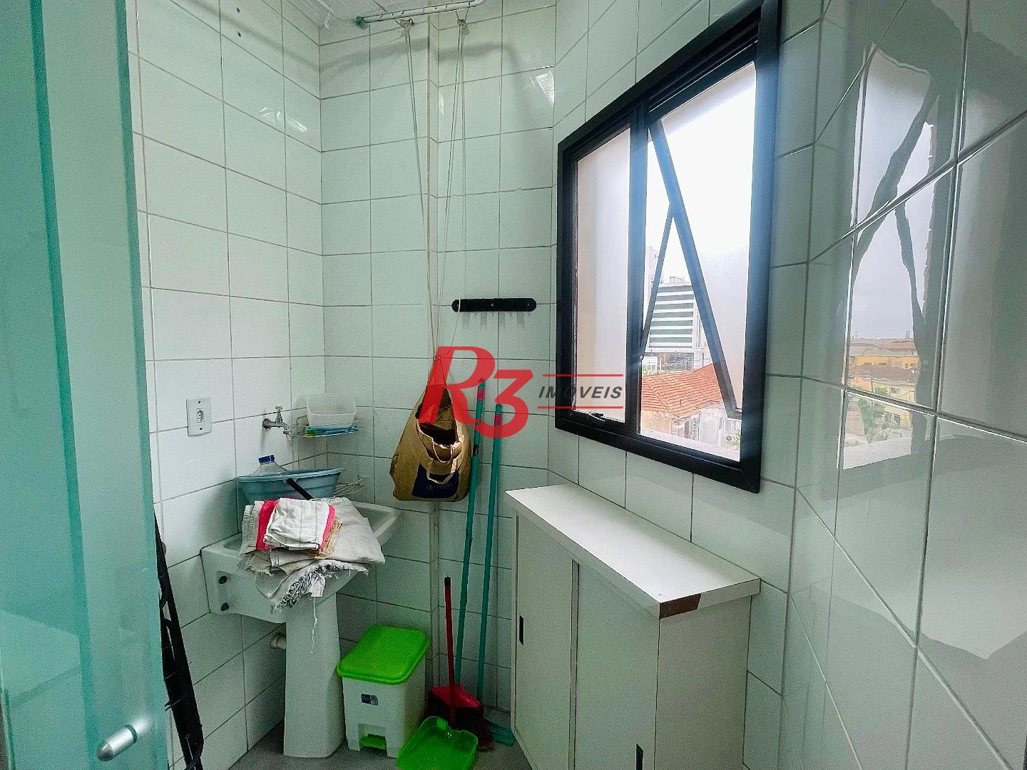 Apartamento com 1 dormitório para alugar, 51 m² por R$ 3.200,00/mês - Vila Matias - Santos/SP