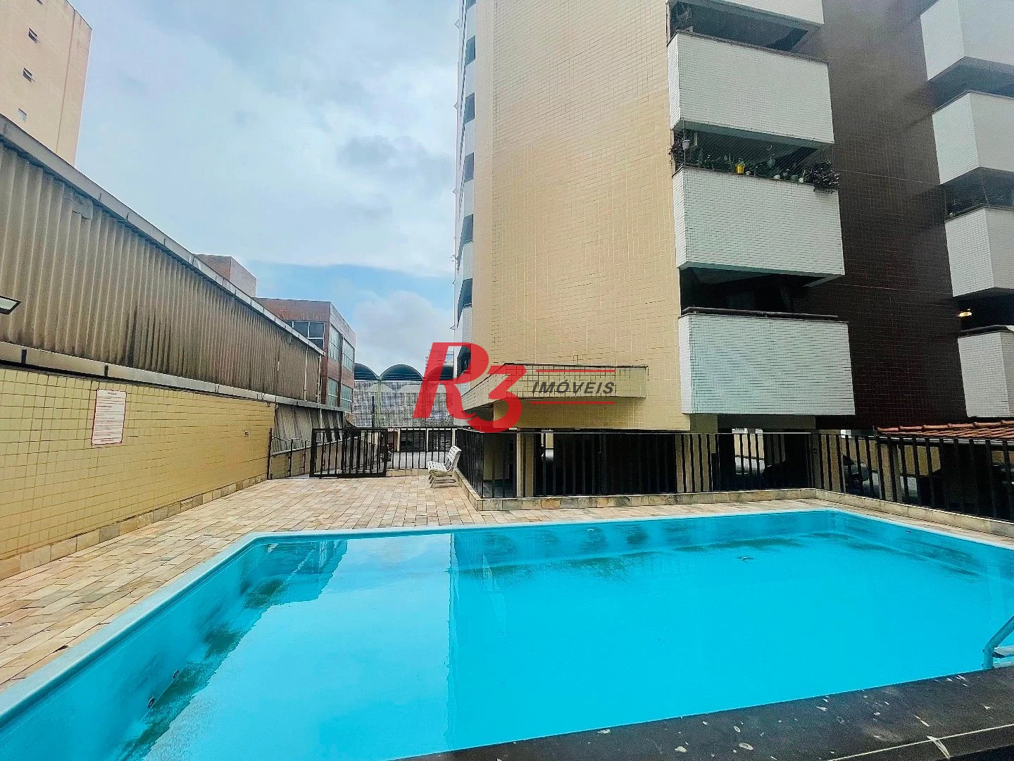 Apartamento com 1 dormitório para alugar, 51 m² por R$ 3.200,00/mês - Vila Matias - Santos/SP
