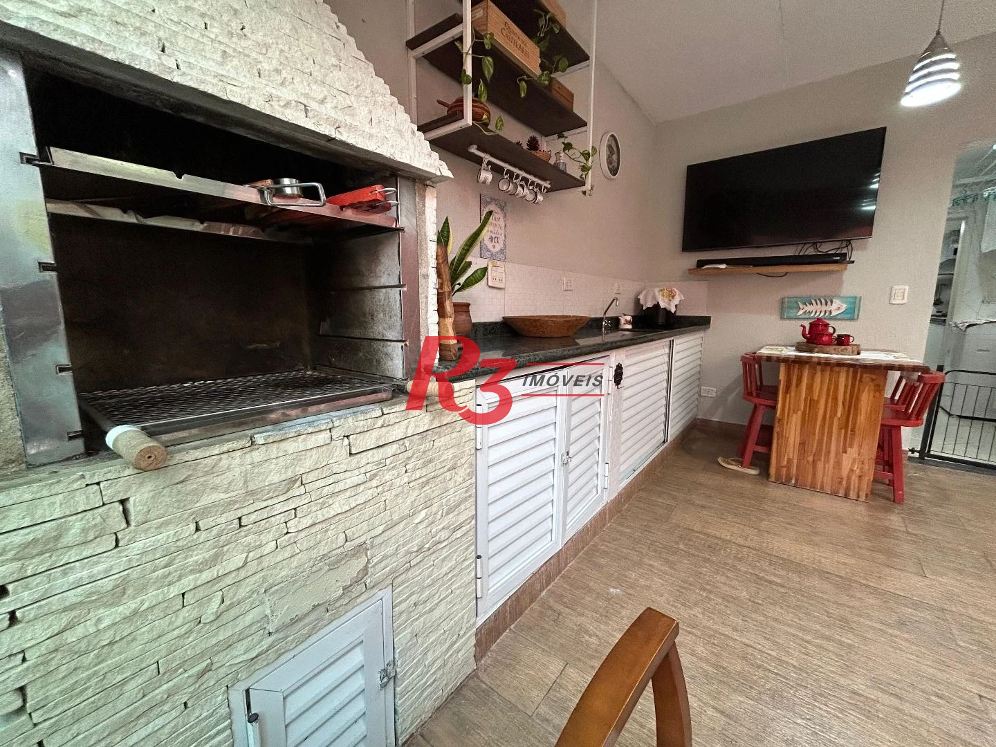 Sobrado com 4 dormitórios à venda, 180 m² por R$ 1.300.000,00 - Aparecida - Santos/SP