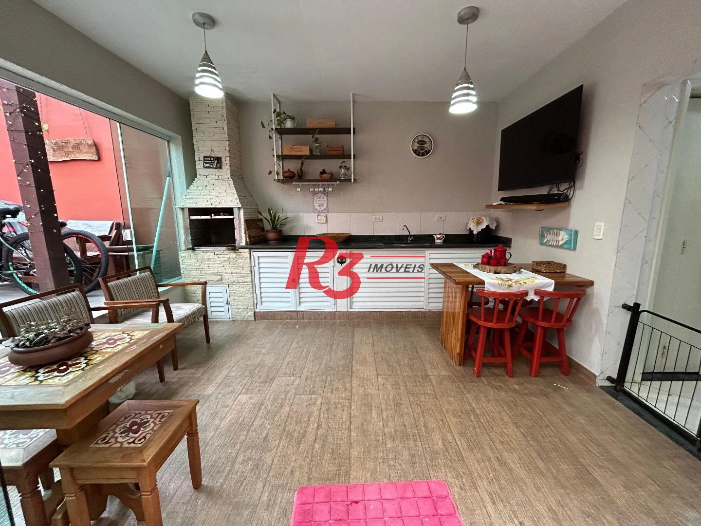 Sobrado com 4 dormitórios à venda, 180 m² por R$ 1.300.000,00 - Aparecida - Santos/SP