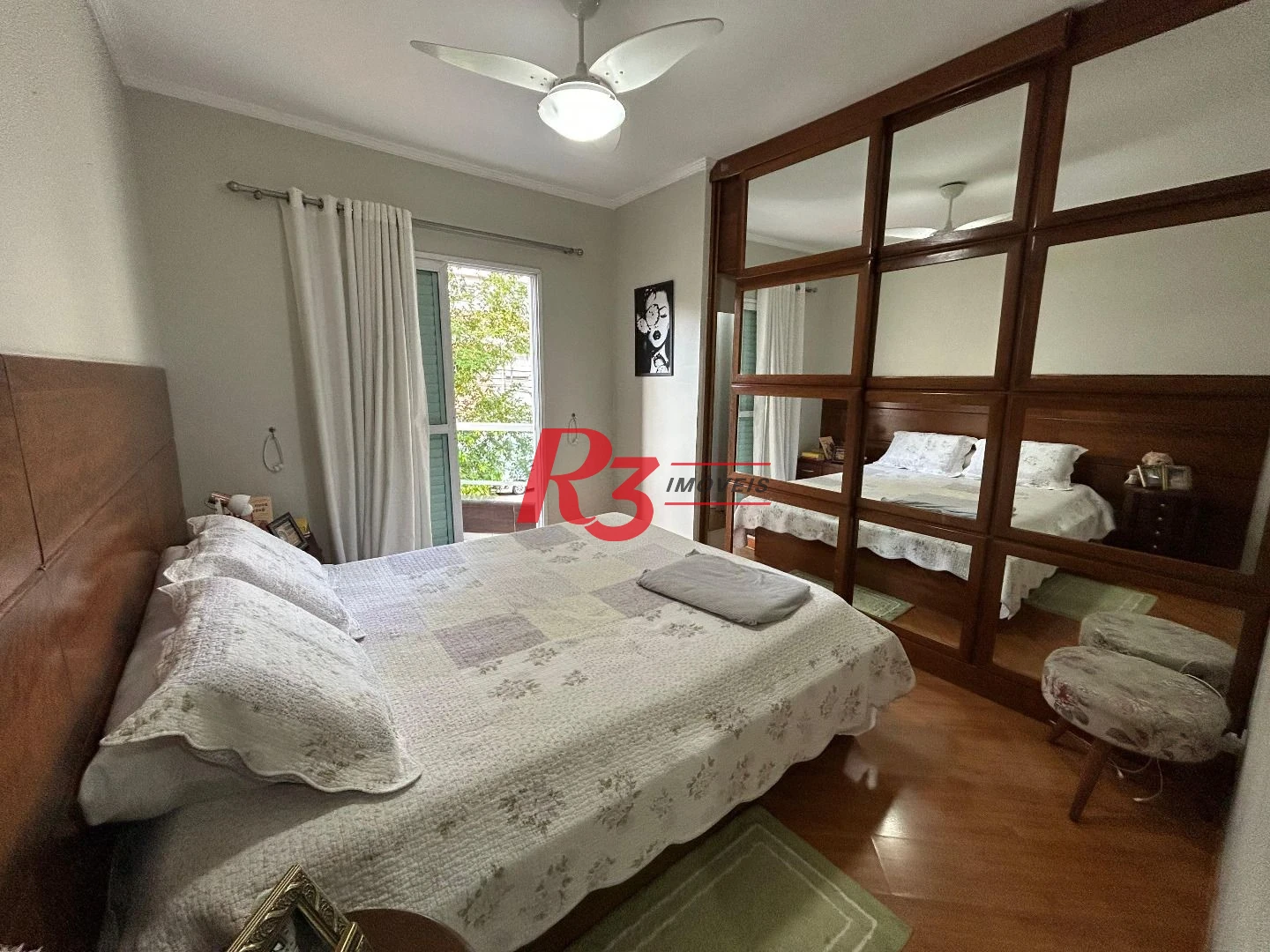Sobrado com 4 dormitórios à venda, 180 m² por R$ 1.300.000,00 - Aparecida - Santos/SP