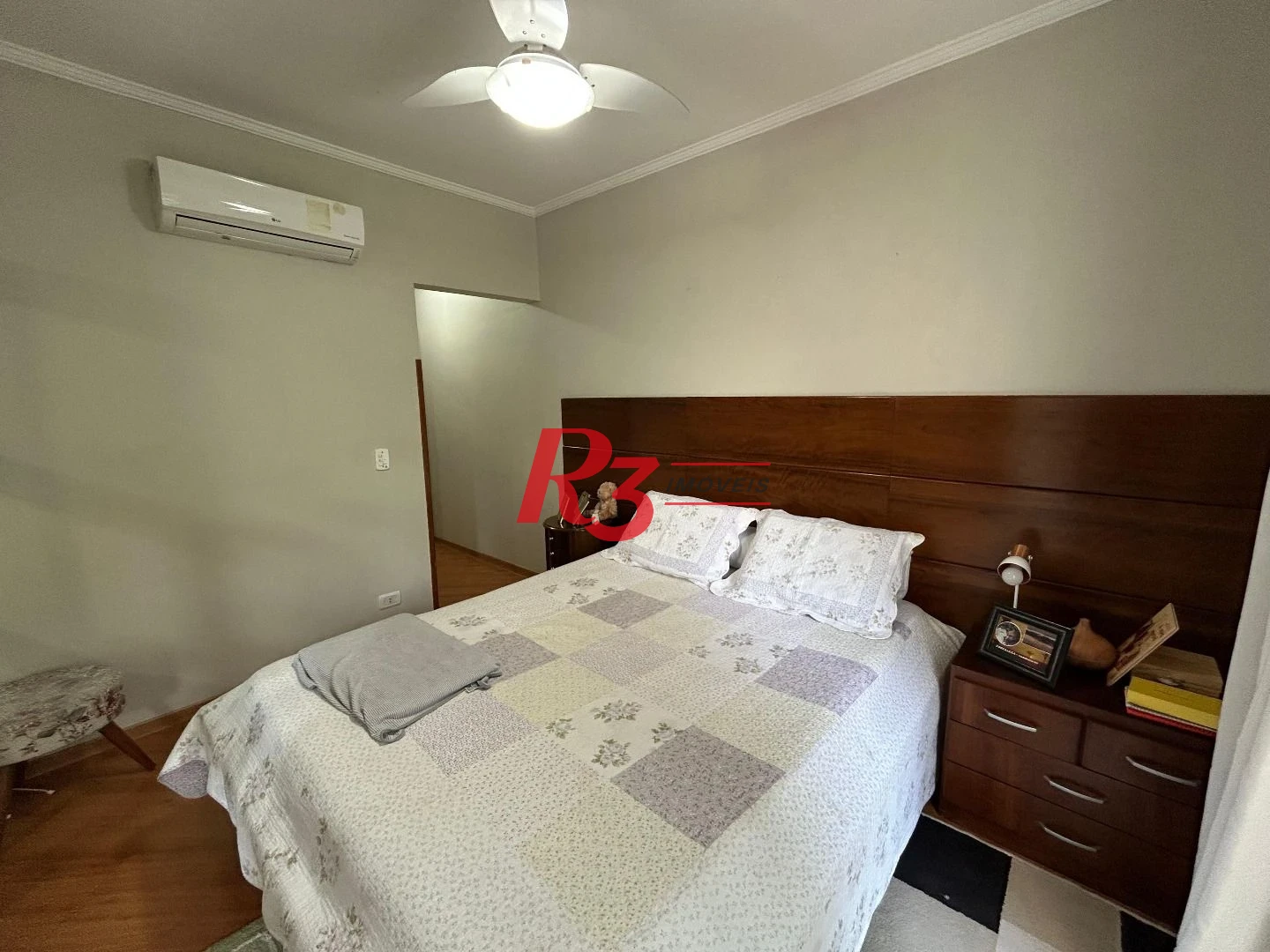 Sobrado com 4 dormitórios à venda, 180 m² por R$ 1.300.000,00 - Aparecida - Santos/SP