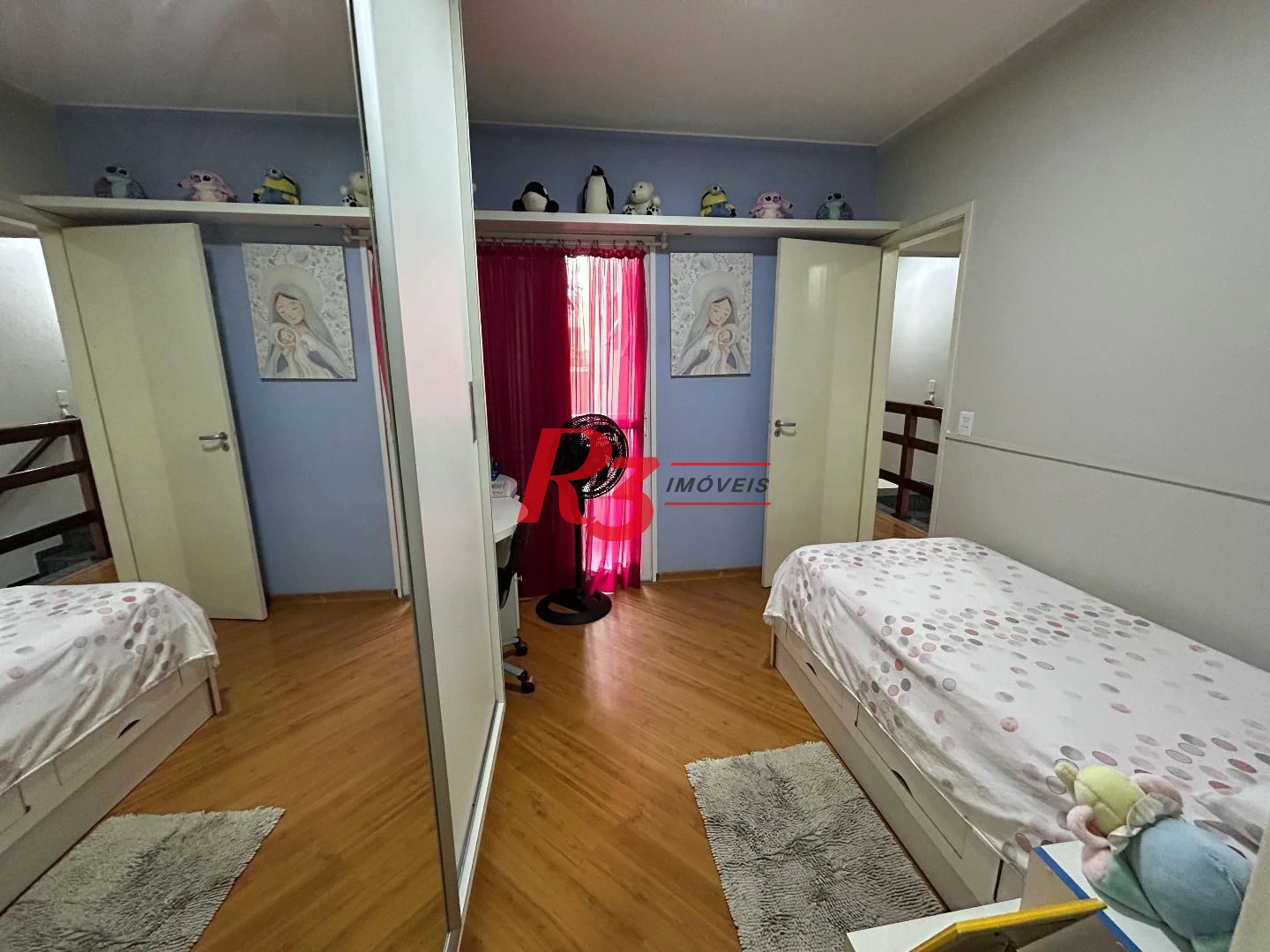 Sobrado com 4 dormitórios à venda, 180 m² por R$ 1.300.000,00 - Aparecida - Santos/SP