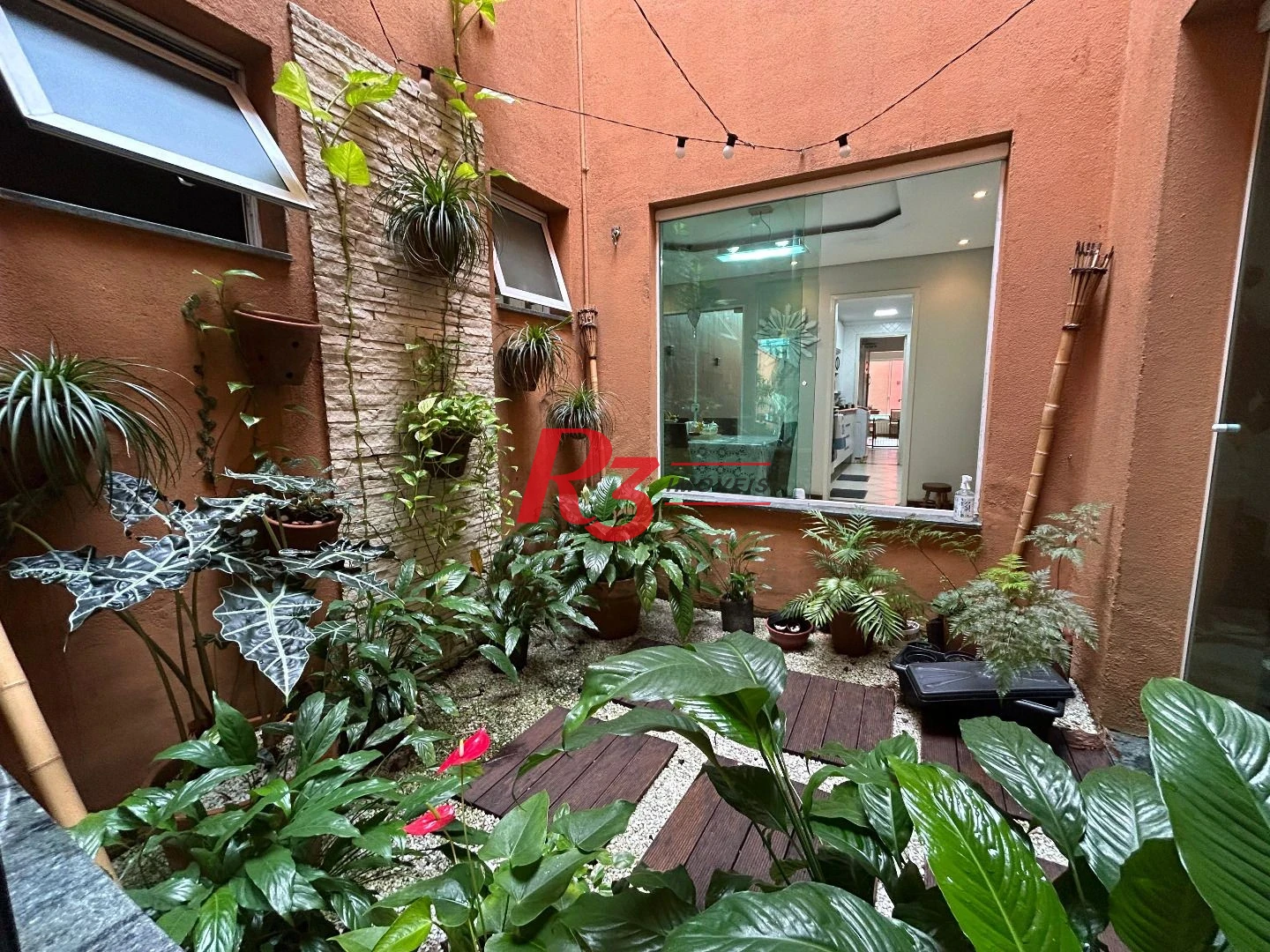 Sobrado com 4 dormitórios à venda, 180 m² por R$ 1.300.000,00 - Aparecida - Santos/SP