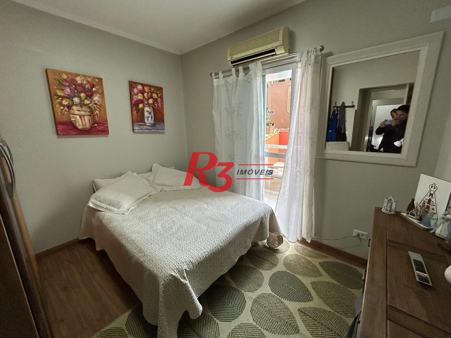 Sobrado com 4 dormitórios à venda, 180 m² por R$ 1.300.000,00 - Aparecida - Santos/SP