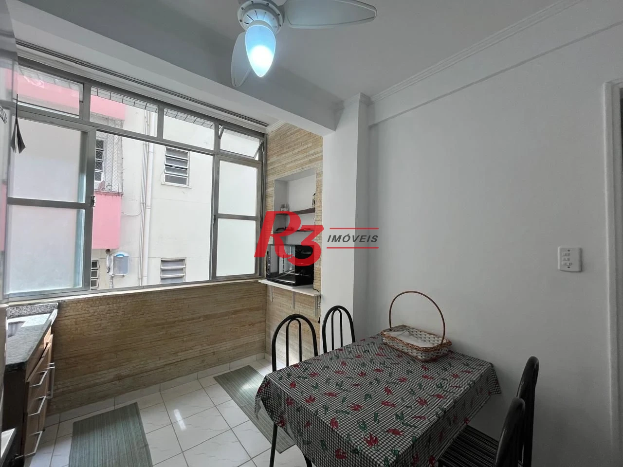 Apartamento com 1 dormitório para alugar, 42 m² por R$ 3.700,02/mês - Boqueirão - Santos/SP