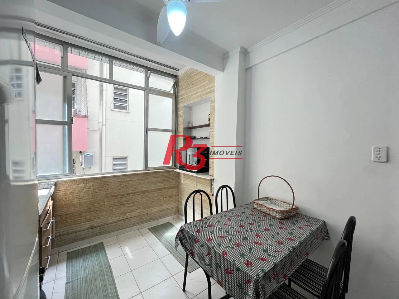 Apartamento com 1 dormitório para alugar, 42 m² por R$ 3.700,02/mês - Boqueirão - Santos/SP