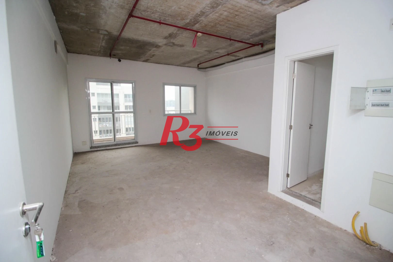 Sala à venda, 42 m² por R$ 300.000,00 - Vila Matias - Santos/SP