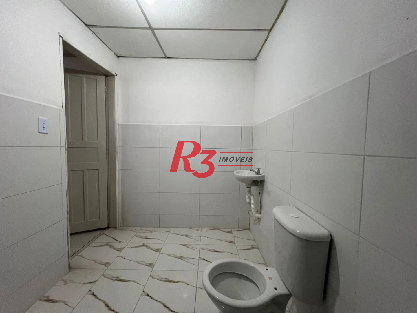 Sobrado com 3 dormitórios para alugar, 301 m² por R$ 8.592,00/mês - Vila Belmiro - Santos/SP