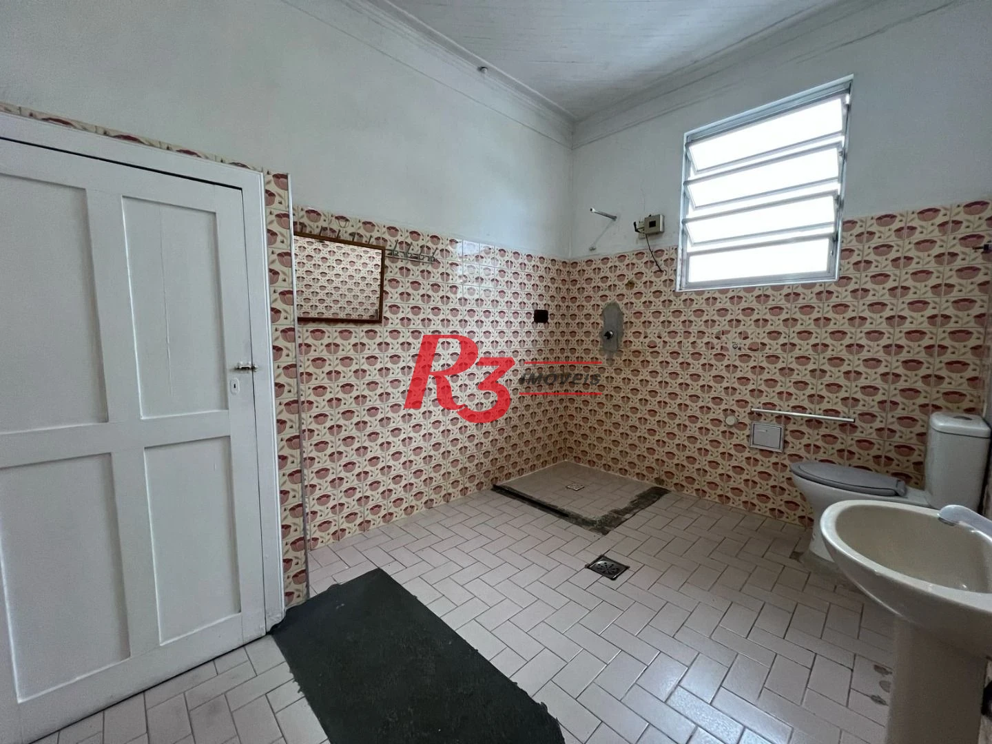 Sobrado com 3 dormitórios para alugar, 301 m² por R$ 8.592,00/mês - Vila Belmiro - Santos/SP