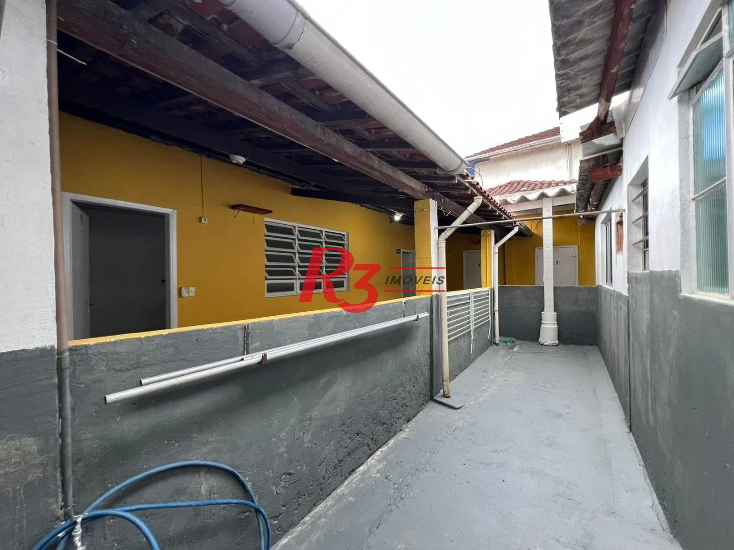 Sobrado com 3 dormitórios para alugar, 301 m² por R$ 8.592,00/mês - Vila Belmiro - Santos/SP