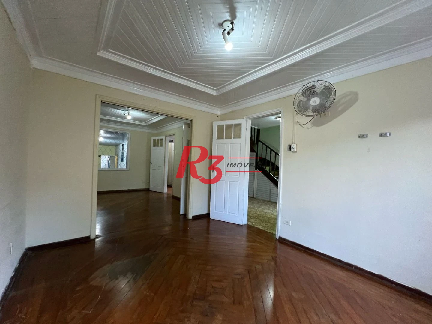 Sobrado com 3 dormitórios para alugar, 301 m² por R$ 8.592,00/mês - Vila Belmiro - Santos/SP