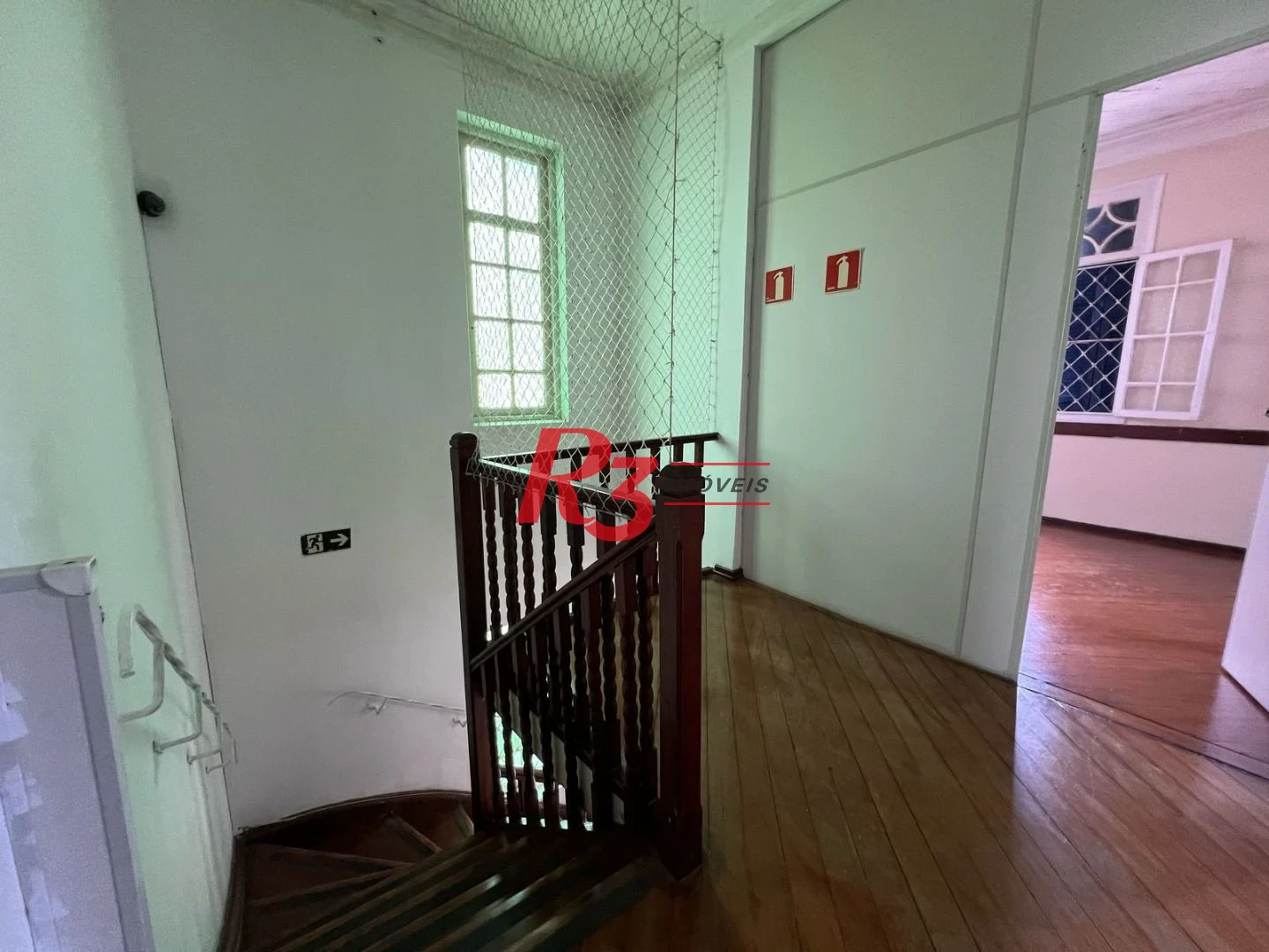 Sobrado com 3 dormitórios para alugar, 301 m² por R$ 8.592,00/mês - Vila Belmiro - Santos/SP