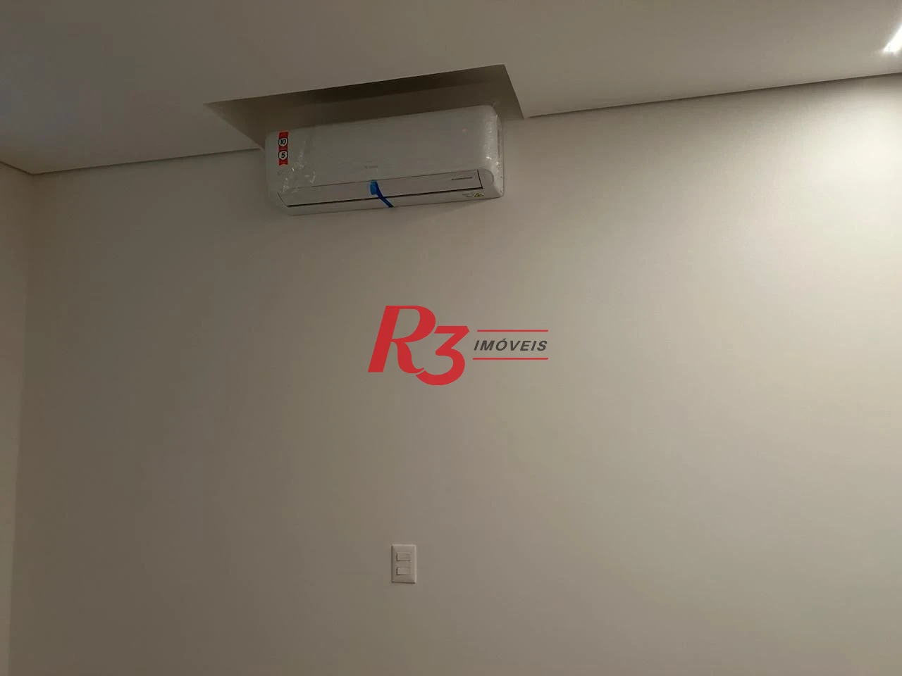 Apartamento com 4 quartos para alugar, 130 m² por R$ 7.700/mês - Embaré - Santos/SP