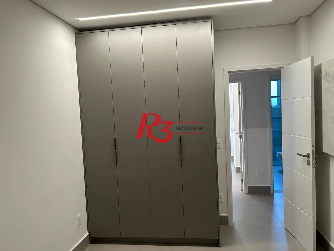 Apartamento com 4 quartos para alugar, 130 m² por R$ 7.700/mês - Embaré - Santos/SP
