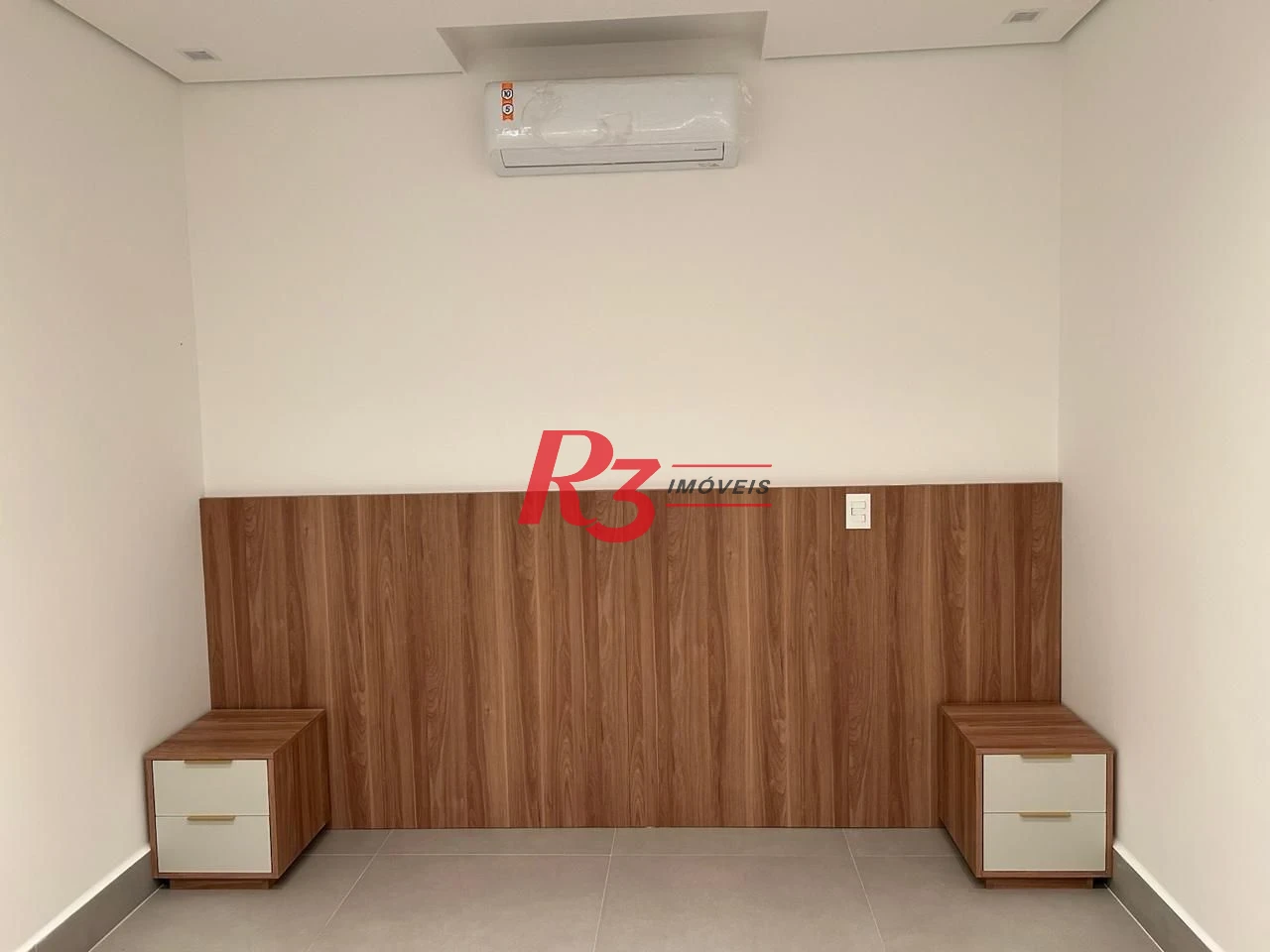 Apartamento com 4 quartos para alugar, 130 m² por R$ 7.700/mês - Embaré - Santos/SP