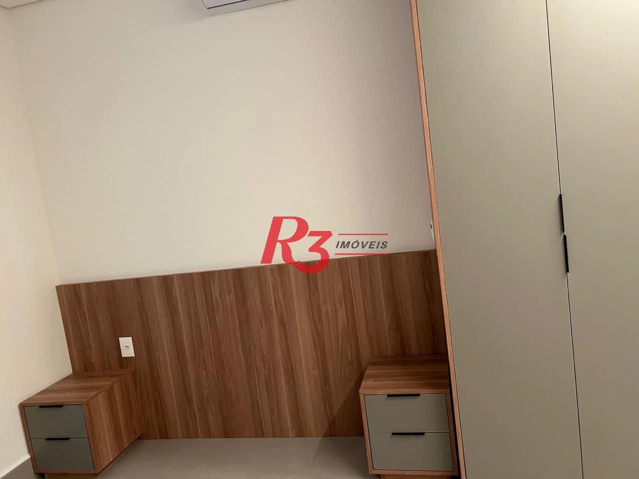 Apartamento com 4 quartos para alugar, 130 m² por R$ 7.700/mês - Embaré - Santos/SP