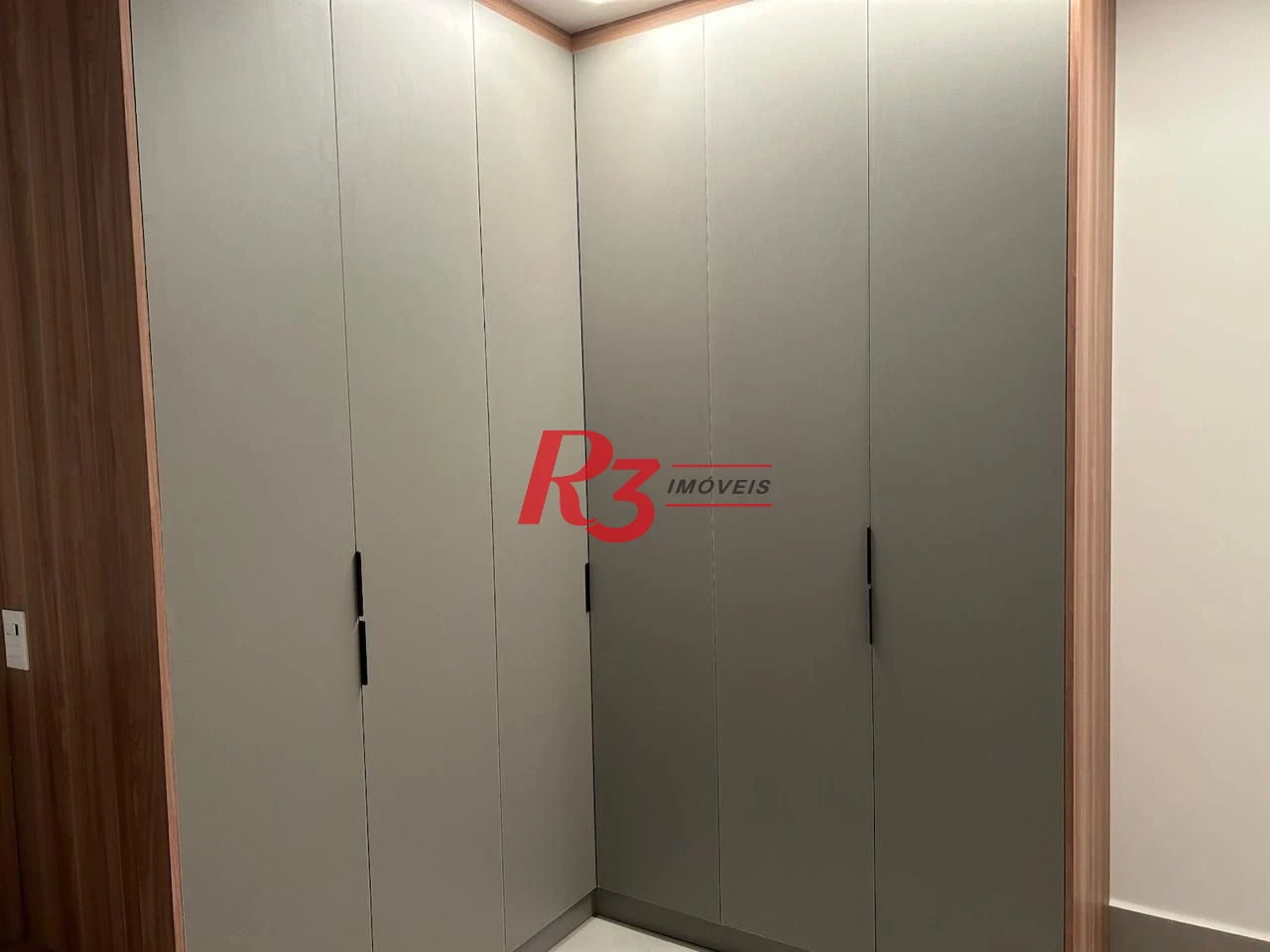Apartamento com 4 quartos para alugar, 130 m² por R$ 7.700/mês - Embaré - Santos/SP