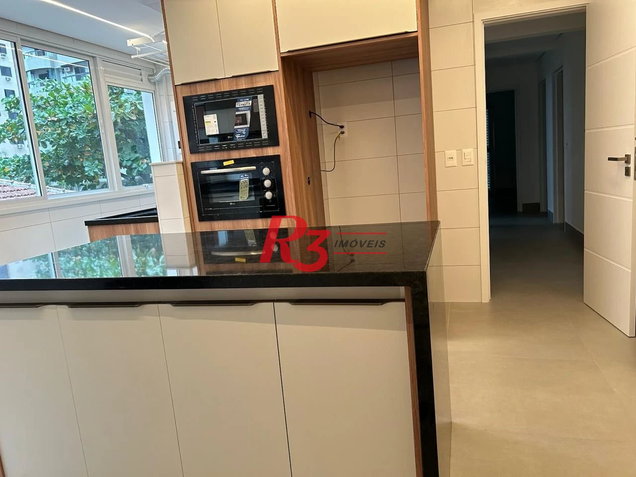 Apartamento com 4 quartos para alugar, 130 m² por R$ 7.700/mês - Embaré - Santos/SP