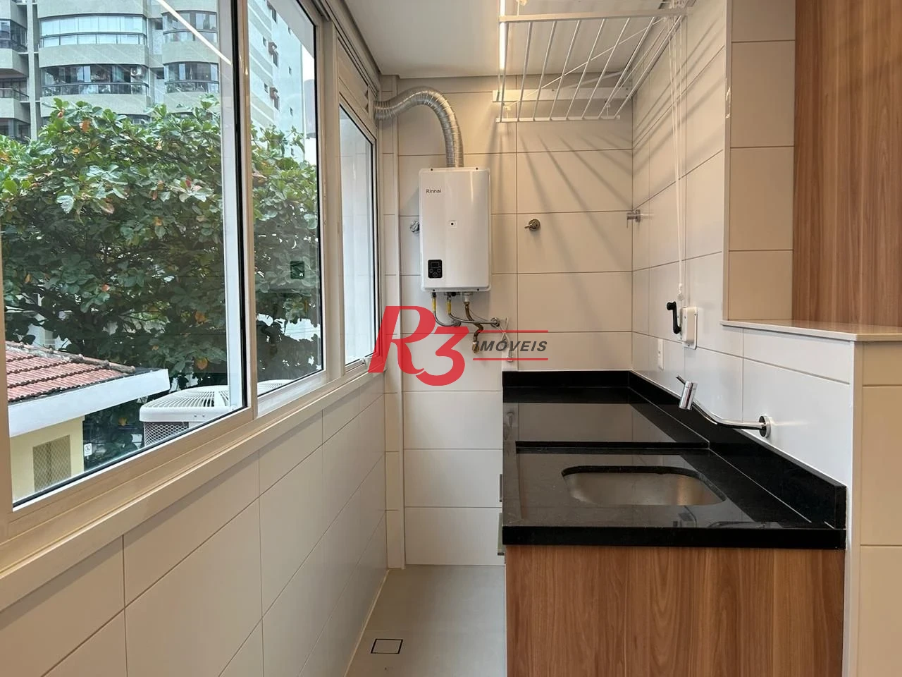 Apartamento com 4 quartos para alugar, 130 m² por R$ 7.700/mês - Embaré - Santos/SP