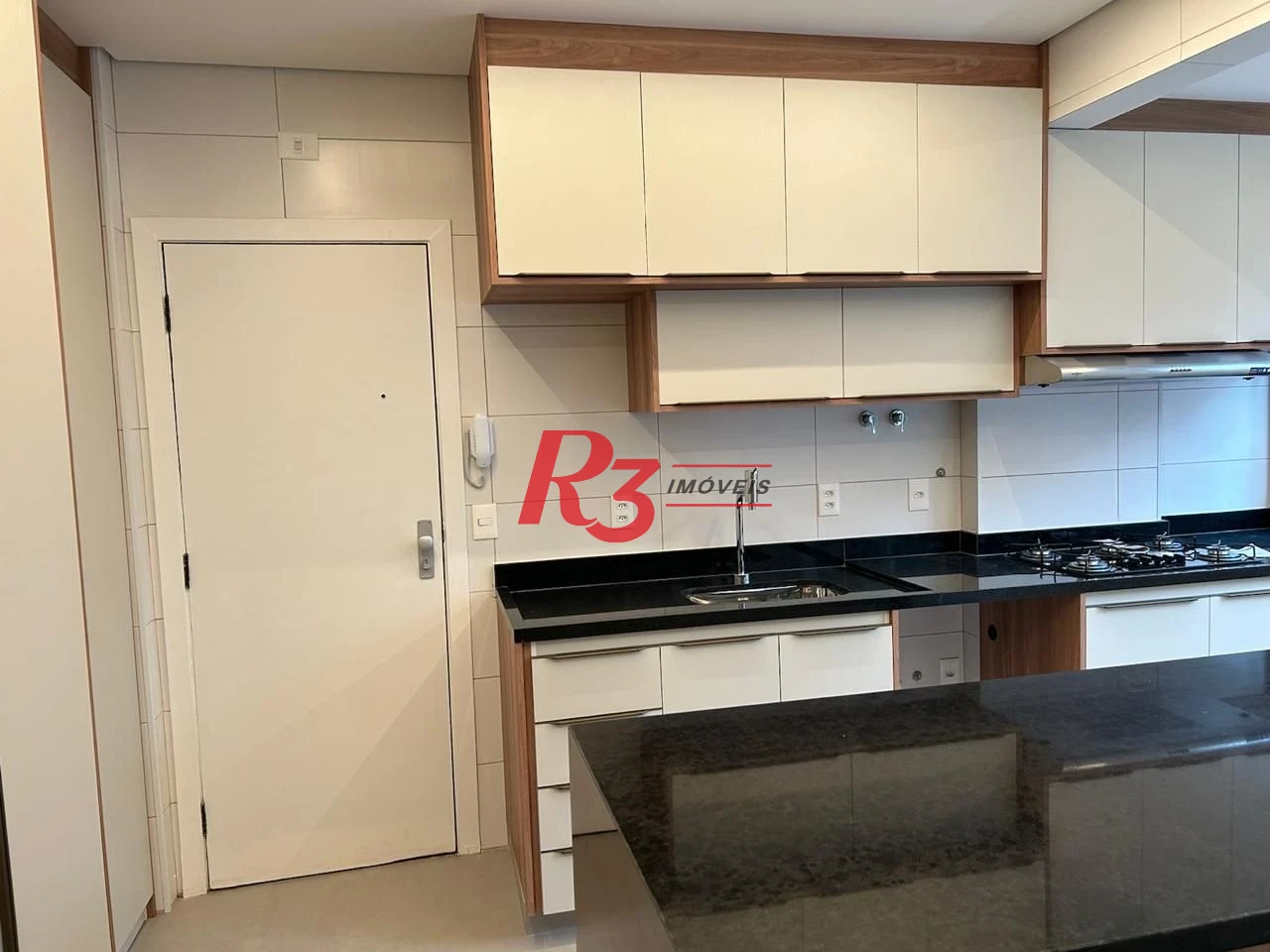 Apartamento com 4 quartos para alugar, 130 m² por R$ 7.700/mês - Embaré - Santos/SP