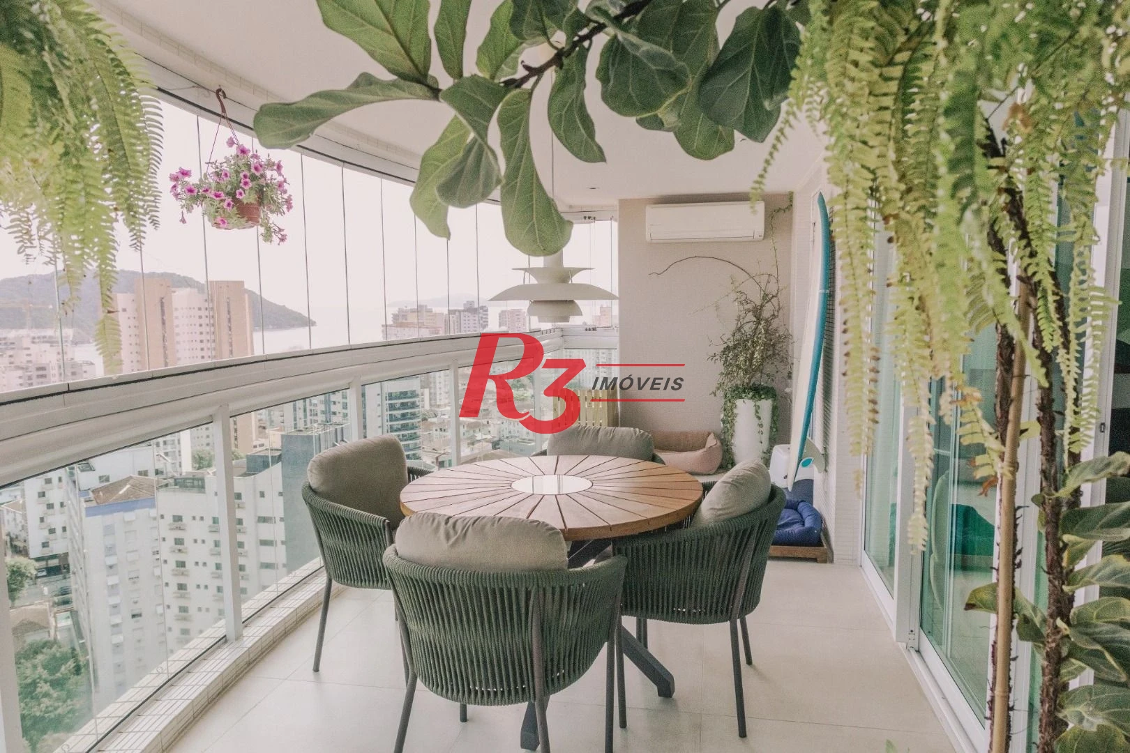 Apartamento com 3 dormitórios para alugar, 165 m² por R$ 21.800,00/mês - Ponta da Praia - Santos/SP
