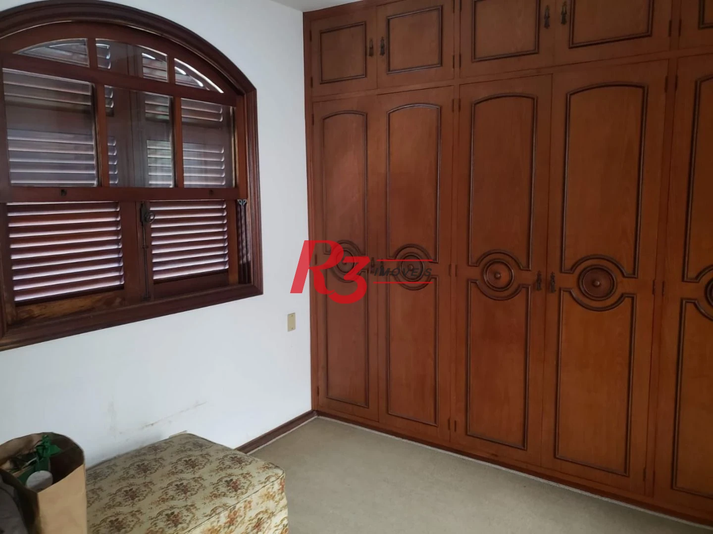 Sobrado com 3 dormitórios à venda, 198 m² por R$ 1.999.000,00 - Ponta da Praia - Santos/SP