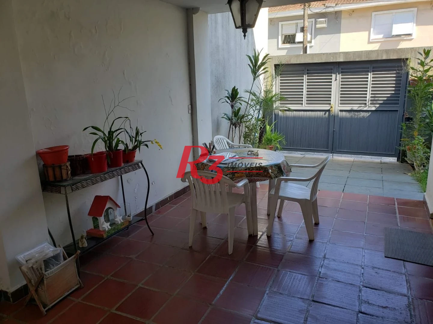 Sobrado com 3 dormitórios à venda, 198 m² por R$ 1.999.000,00 - Ponta da Praia - Santos/SP