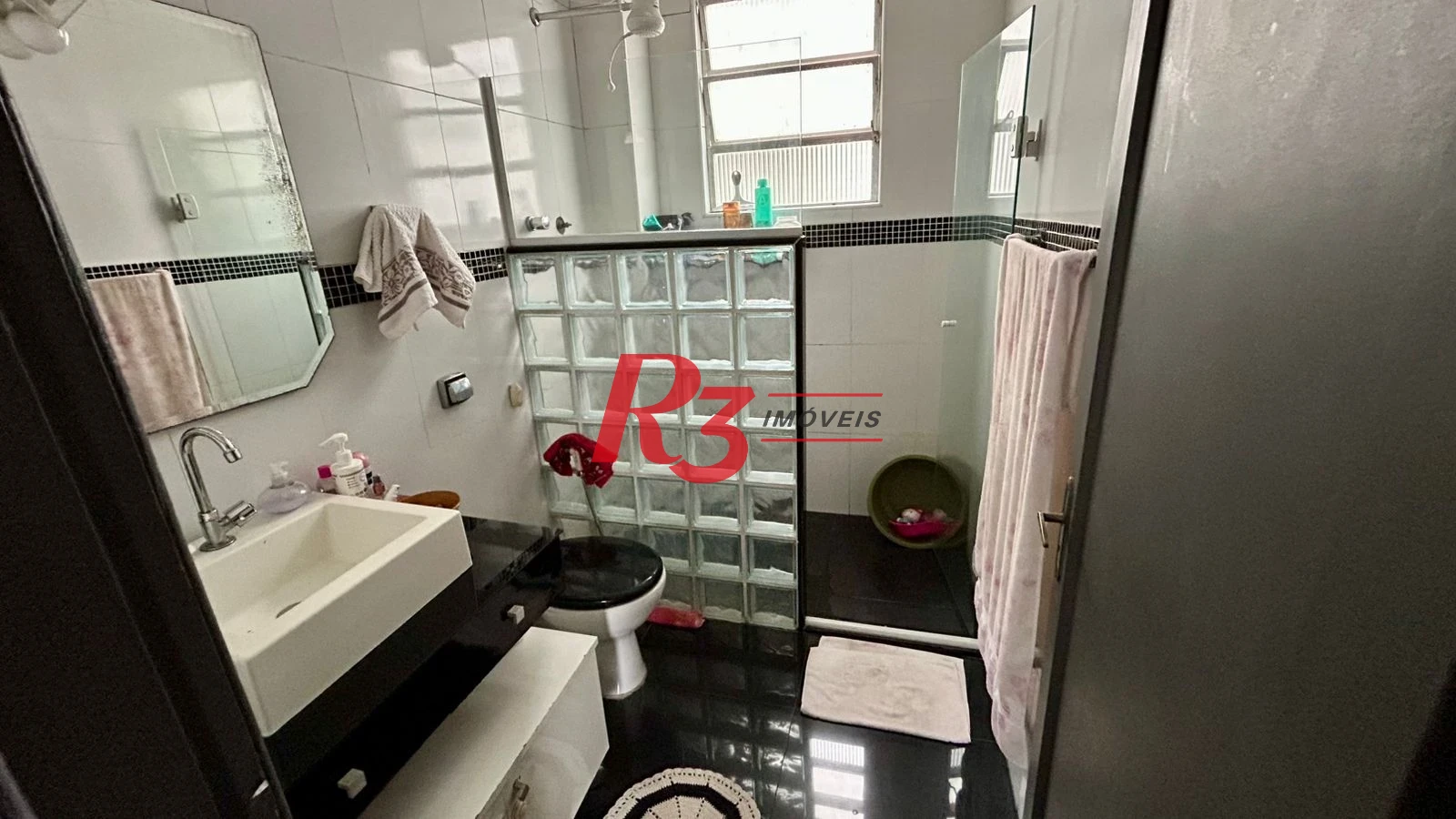 Apartamento com 2 dormitórios à venda, 57 m² por R$ 315.000,00 - Aparecida - Santos/SP