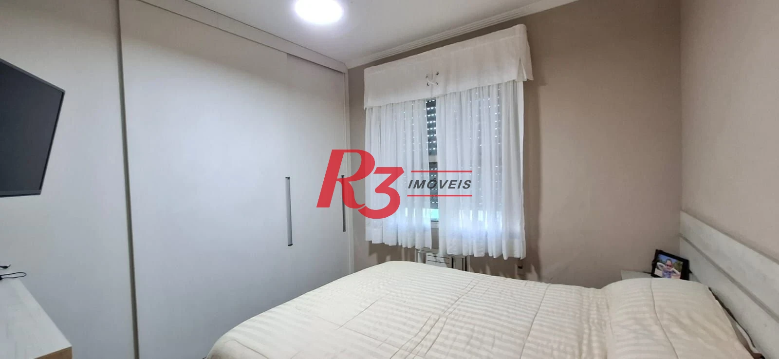 Apartamento com 2 dormitórios à venda, 104 m² por R$ 690.000,00 - Marapé - Santos/SP